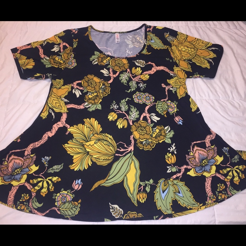 LuLaRoe Perfect Tee